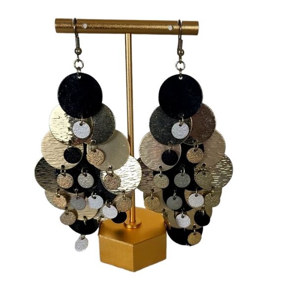 𝅺MI Amore Goldtone, Silvertone & Black Textured Metal Disc Chandelier Earrings - Picture 1 of 7